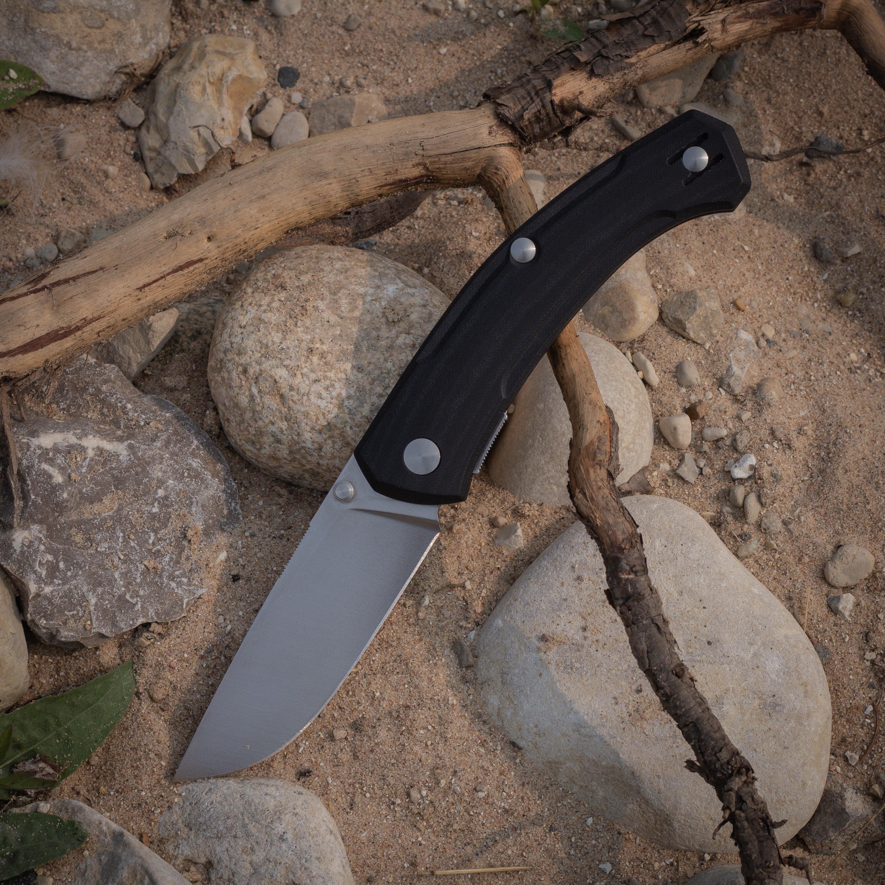 giantmouse-ace-iona-v2-klappmesser-black-linen-magnacut image 4