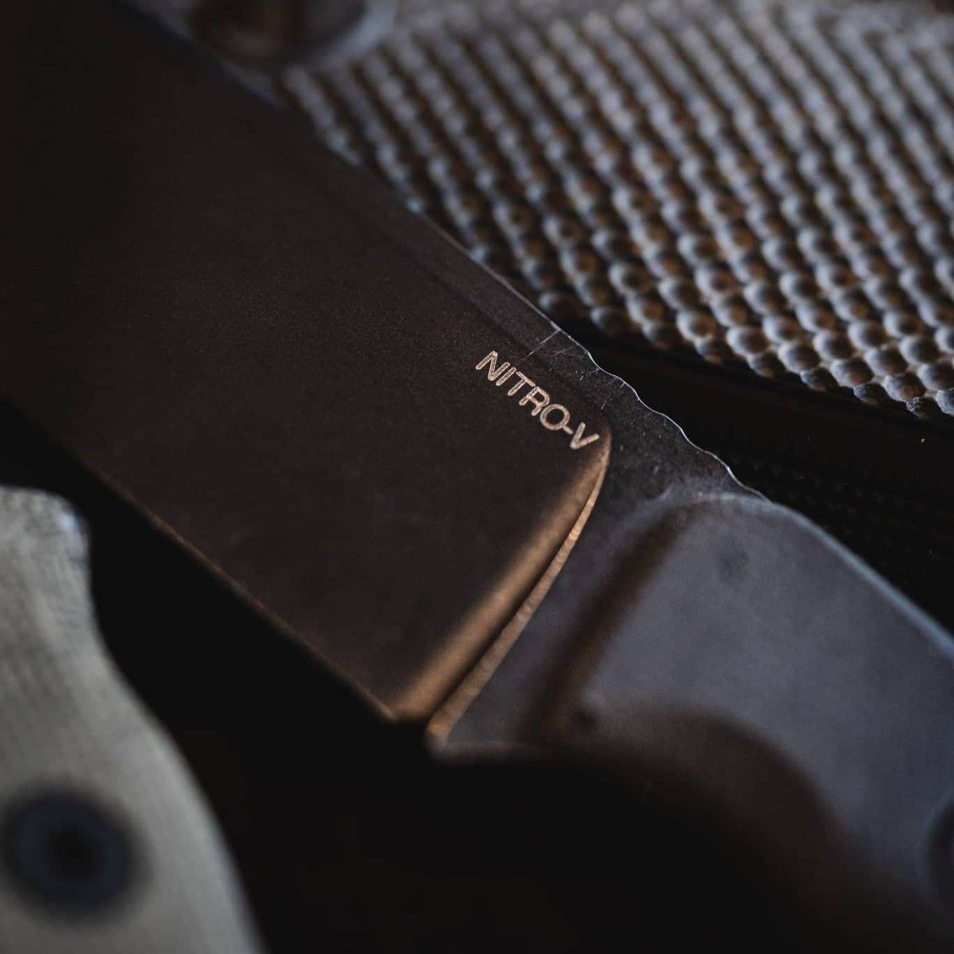 bigidesign-knives-the-deano-fixed-blade-black-micarta-nitro-v image 6