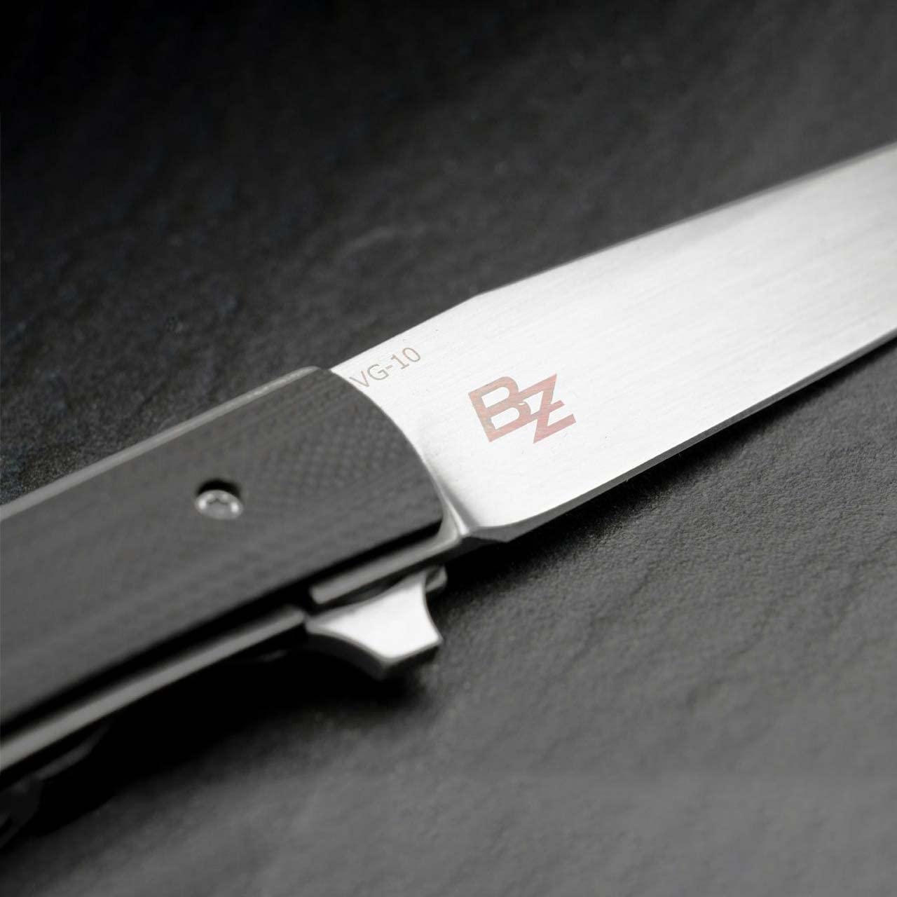 b-ker-plus-urban-trapper-taschenmesser-g10-vg-10 image 3