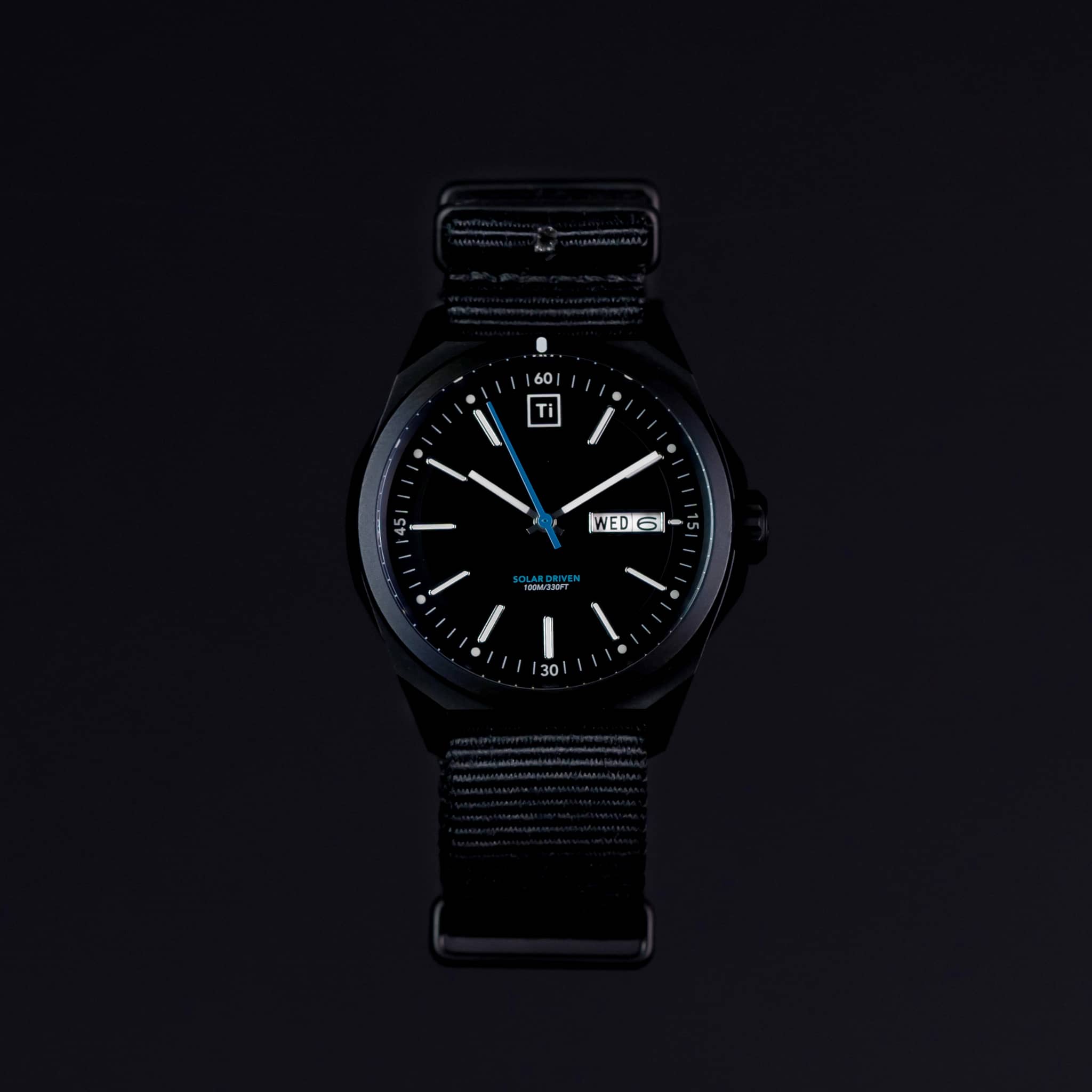 bigidesign-ti-field-watch-solaruhr-schwarz-titan image 2