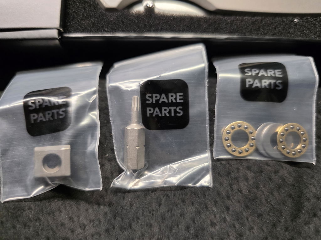 Sehr scharf
