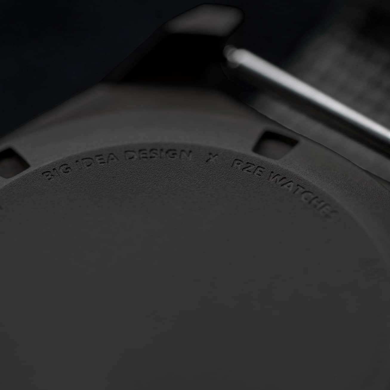 bigidesign-ti-field-watch-solaruhr-schwarz-titan image 7