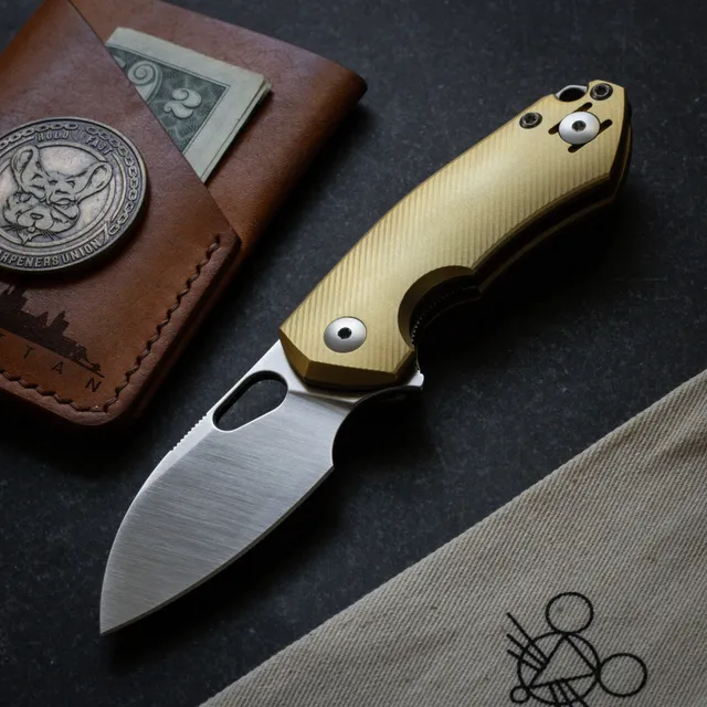 giantmouse-ace-riv-klappmesser-messing-magnacut image 1