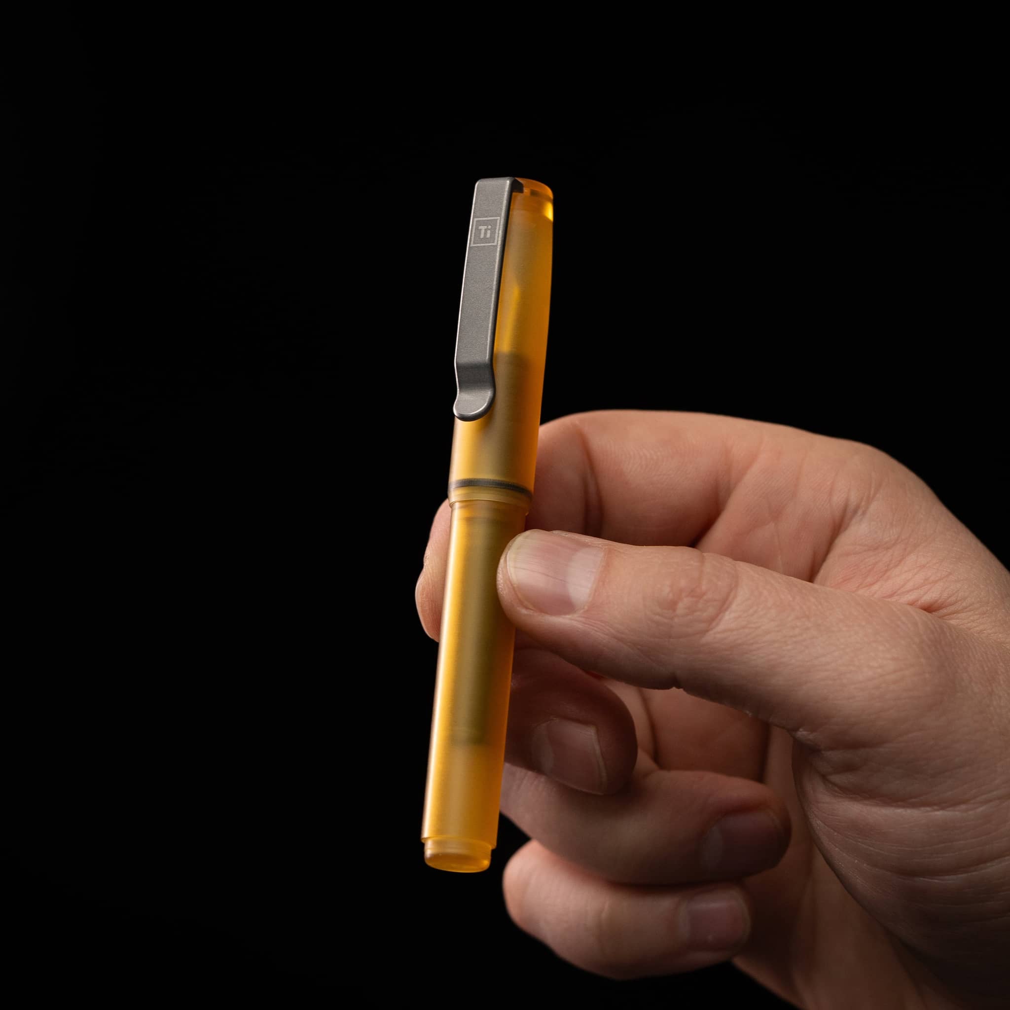 big-idea-design-fountain-edc-f-ller-ultem-demonstrator-f image 3