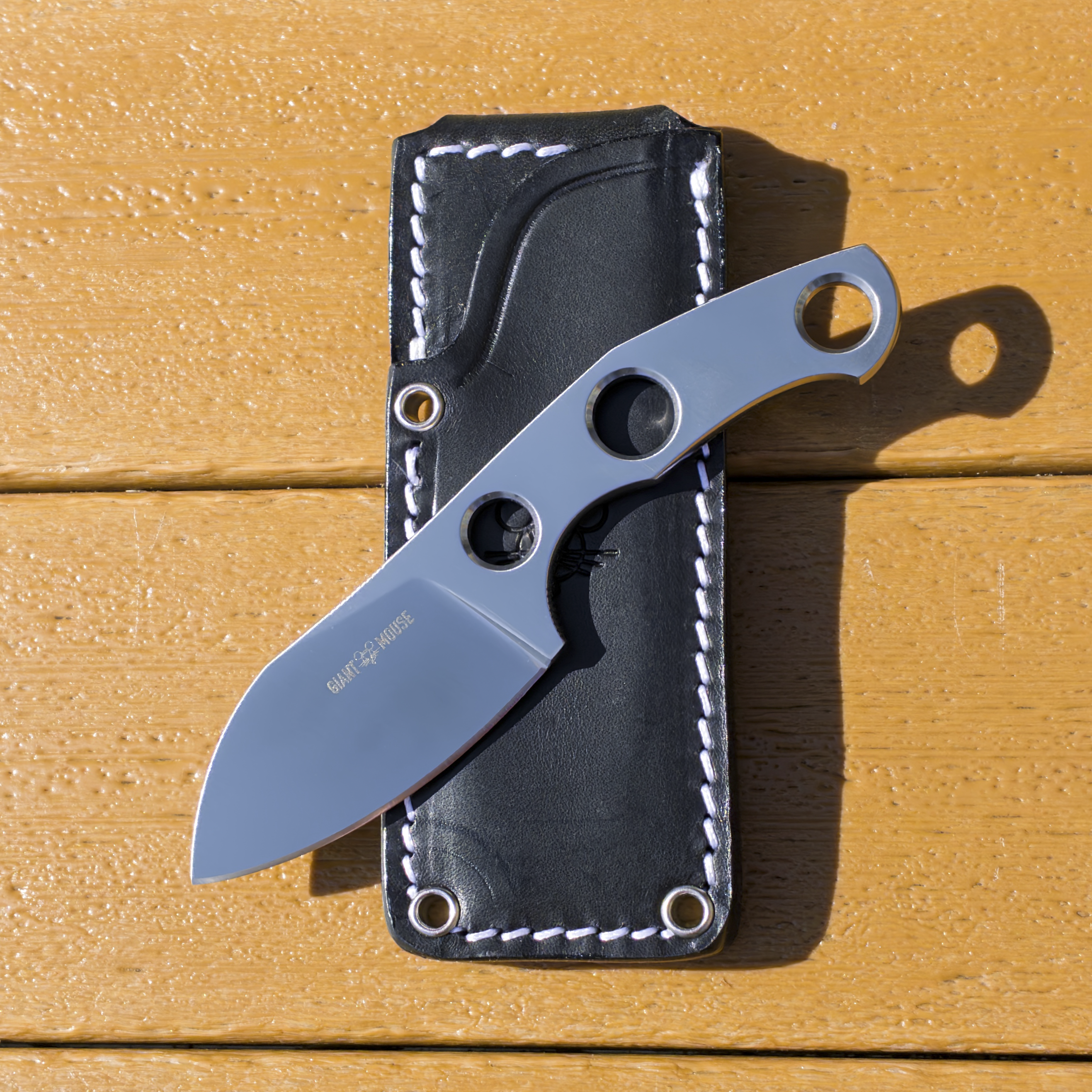 giantmouse-gmf1-fat-satin-feststehendes-messer-m390 image 1