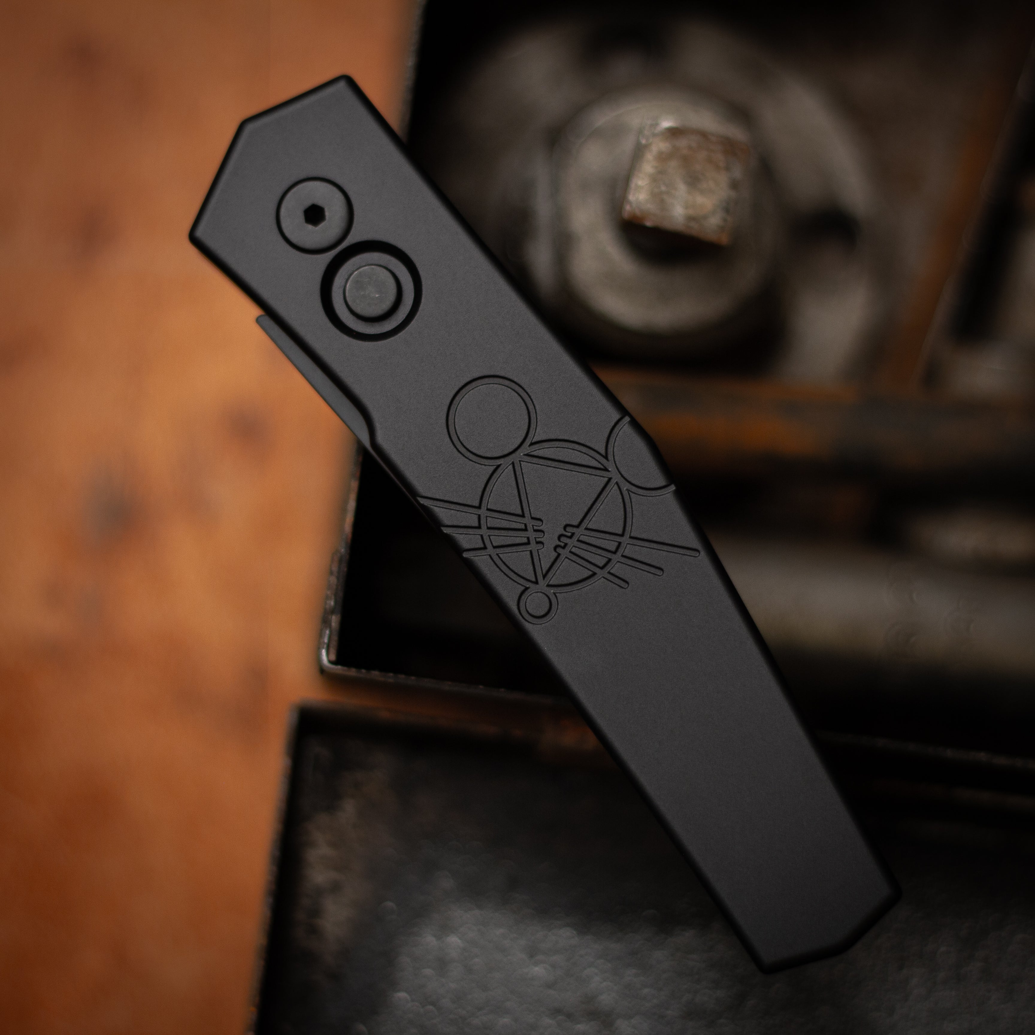 giantmouse-ace-elmer-klappmesser-blackout-automatik image 4