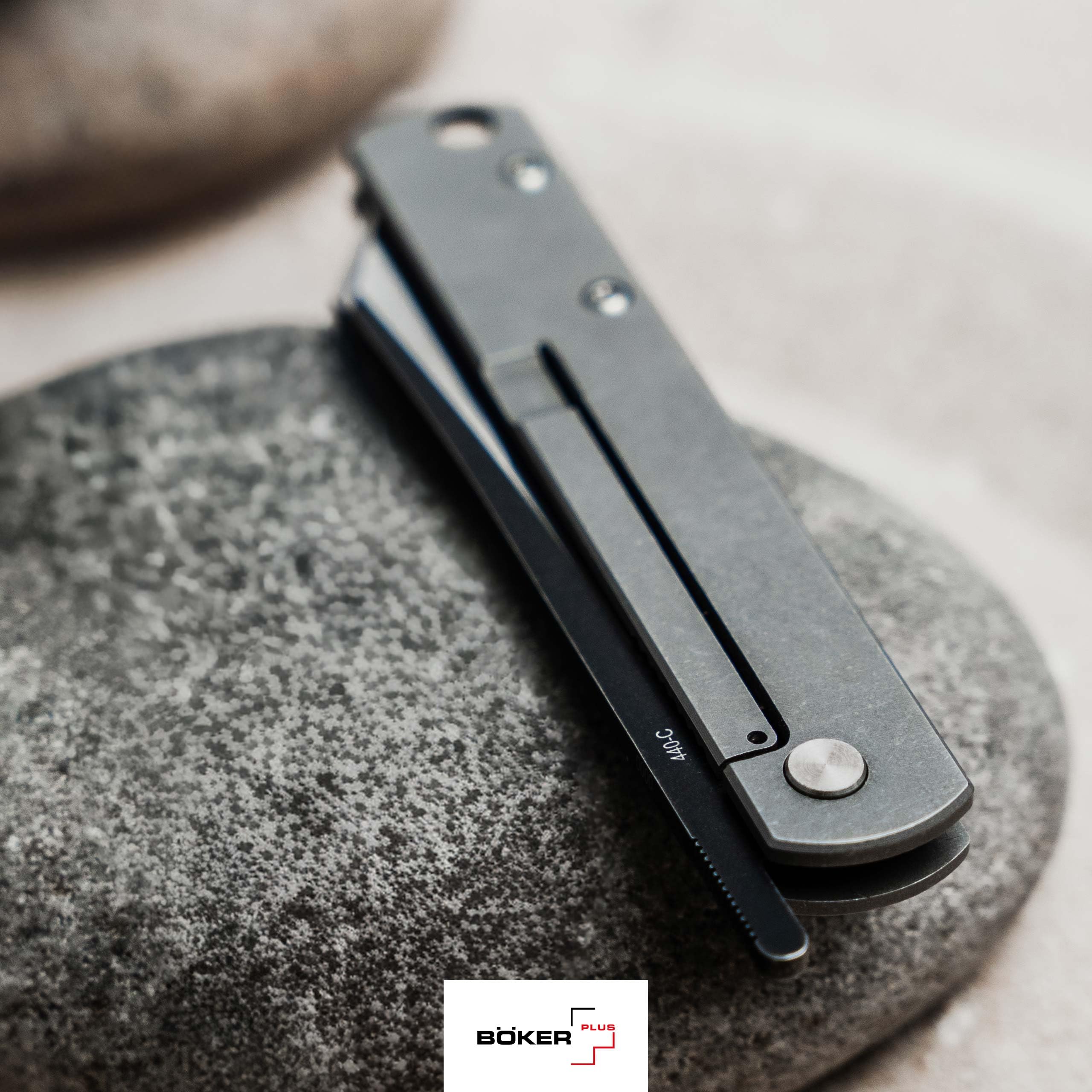 b-ker-plus-zenshin-taschenmesser-edelstahl-tanto image 3