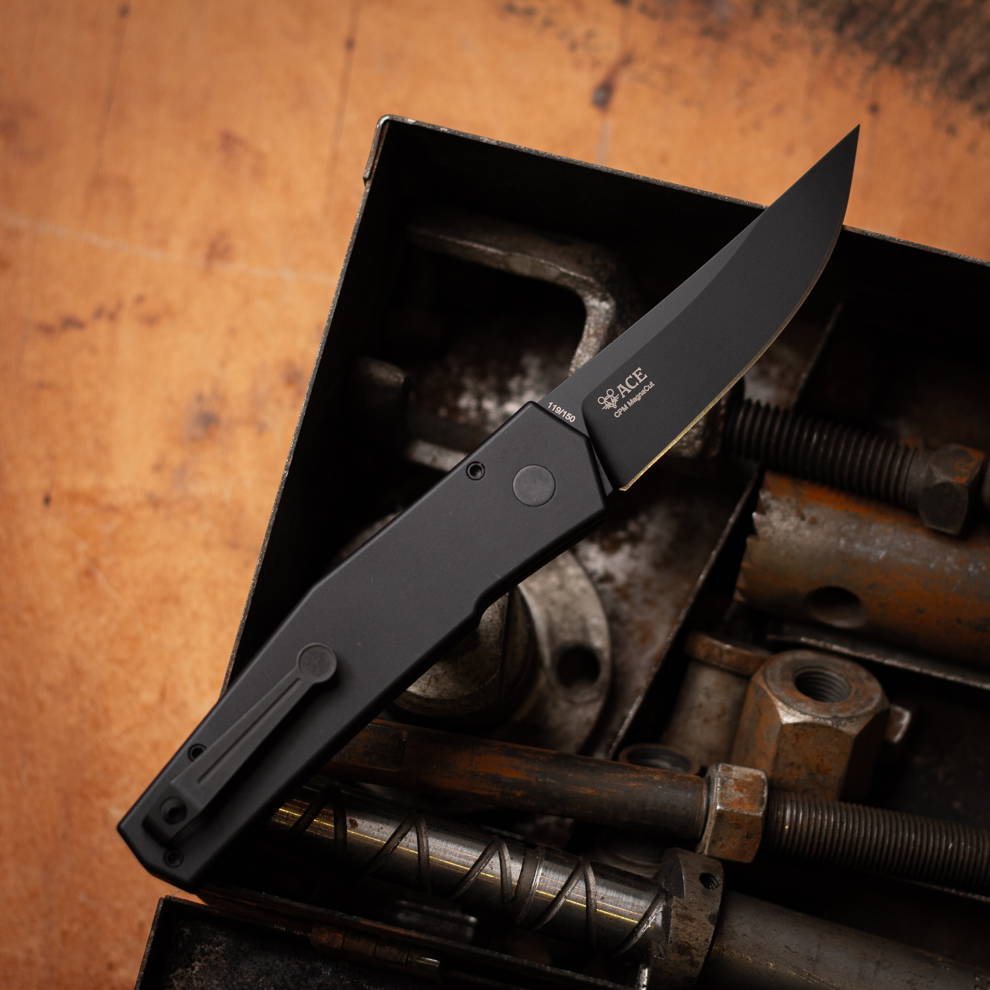 giantmouse-ace-elmer-klappmesser-blackout-automatik image 2