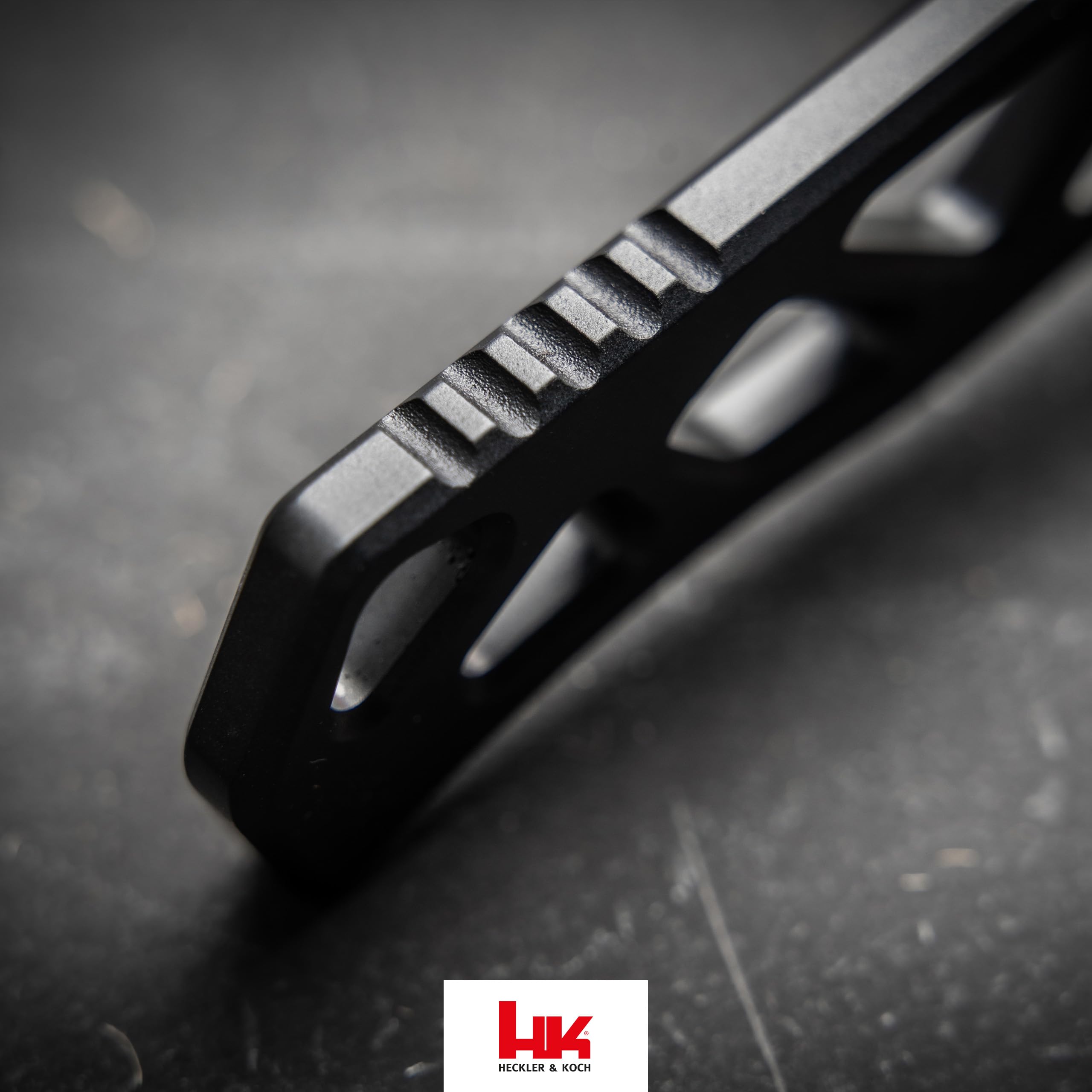 heckler-koch-fx01-neck-knife-feststehend-7-5-cm-d2 image 5