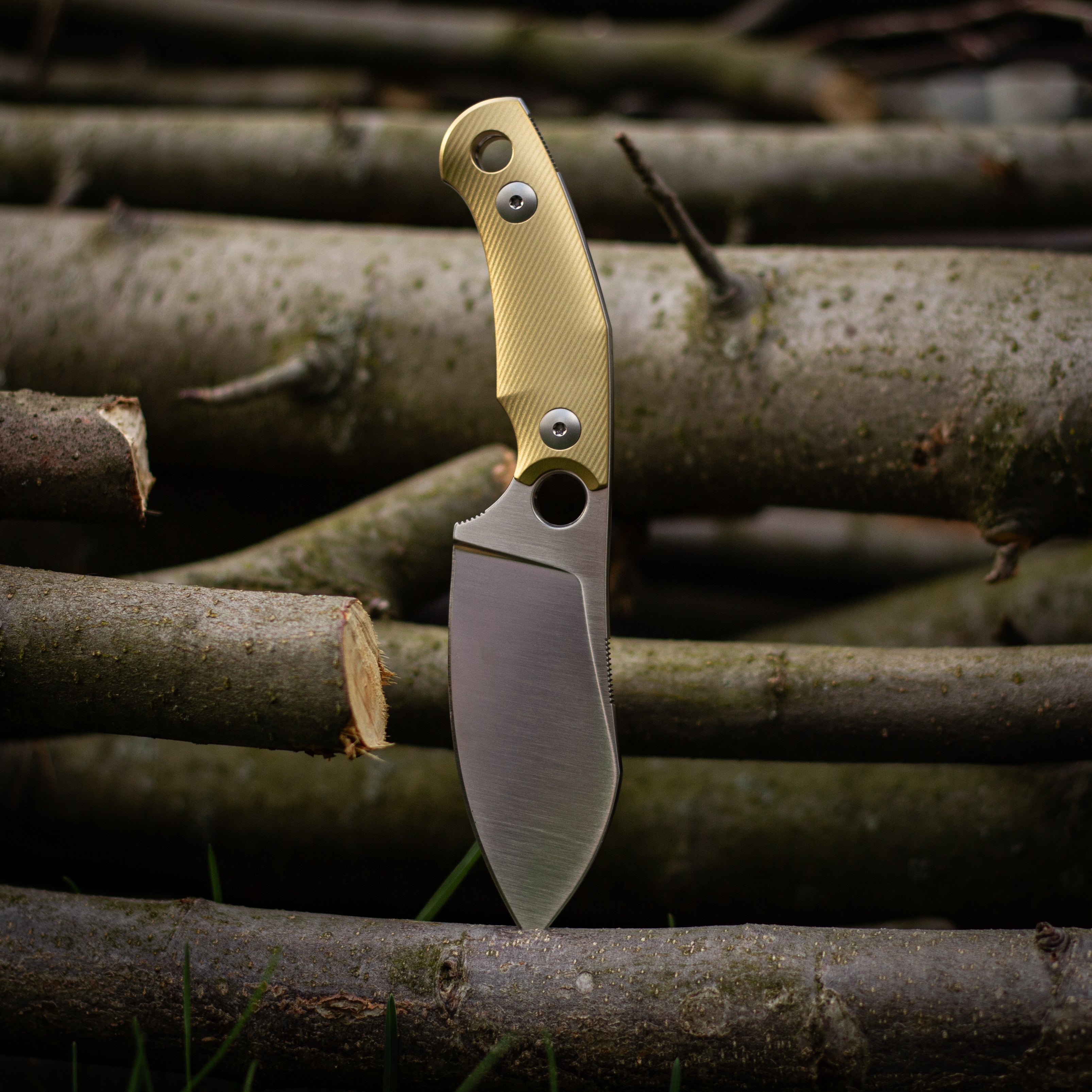 giantmouse-gmf1-xl-fixed-blade-outdoormesser-brass-elmax image 2