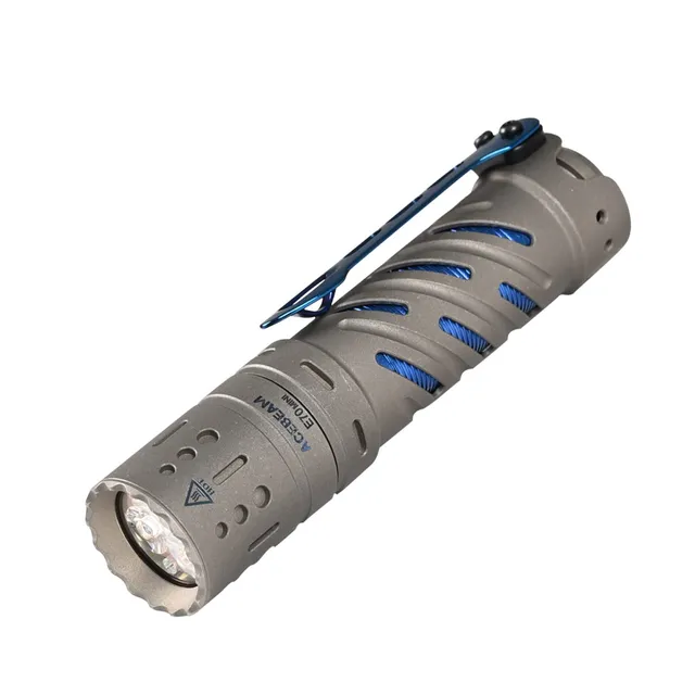 acebeam-e70-mini-edc-taschenlampe-1500-lumen-titan-high-cri image 1