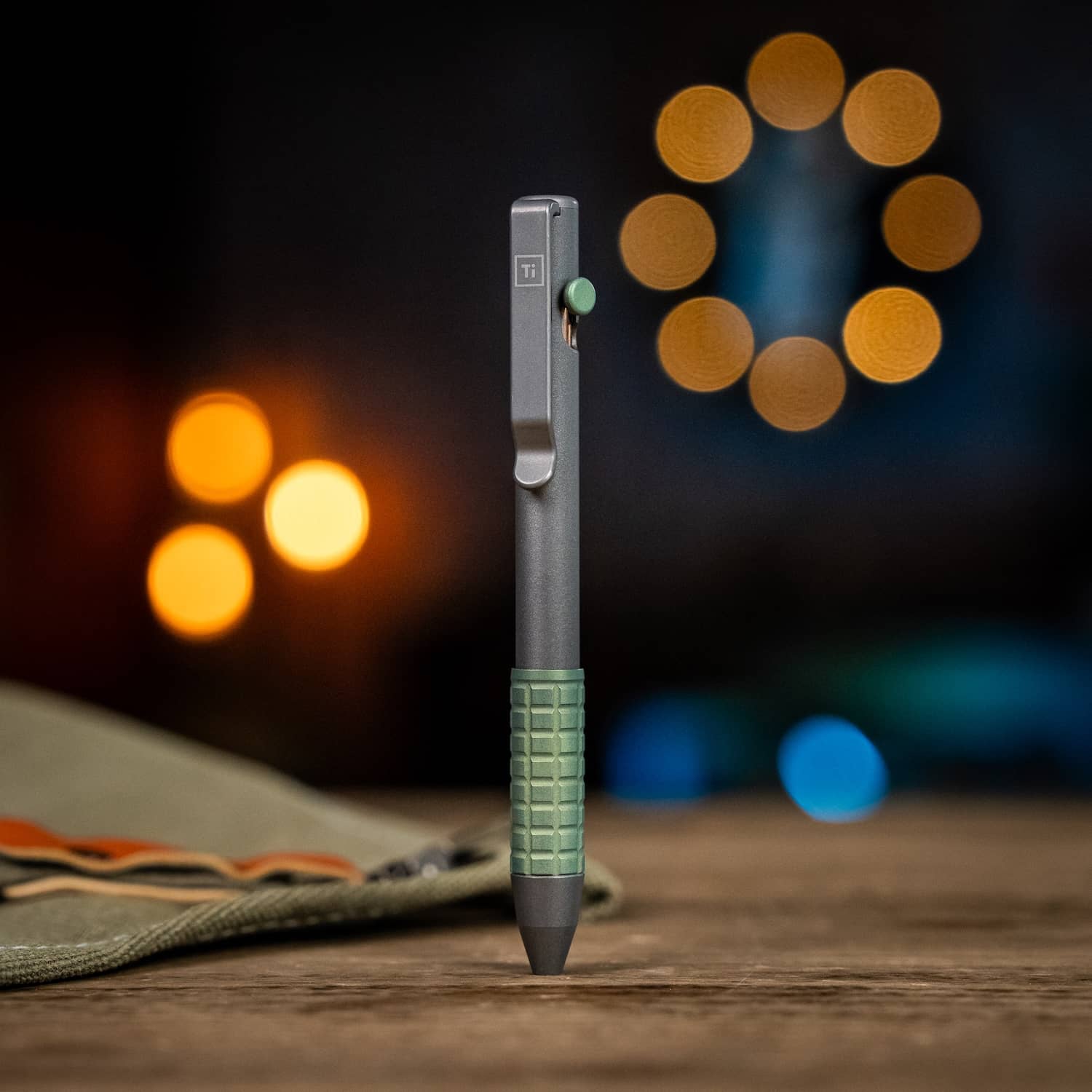 bigidesign-bolt-action-pen-titan-mcnees-gr-n image 2