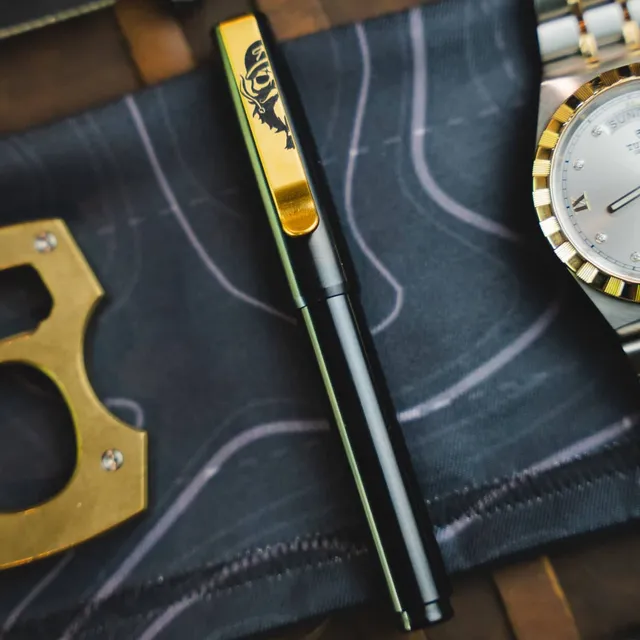 bigidesign-fountain-edc-f-ller-titan-schwarz-gold-ef image 1