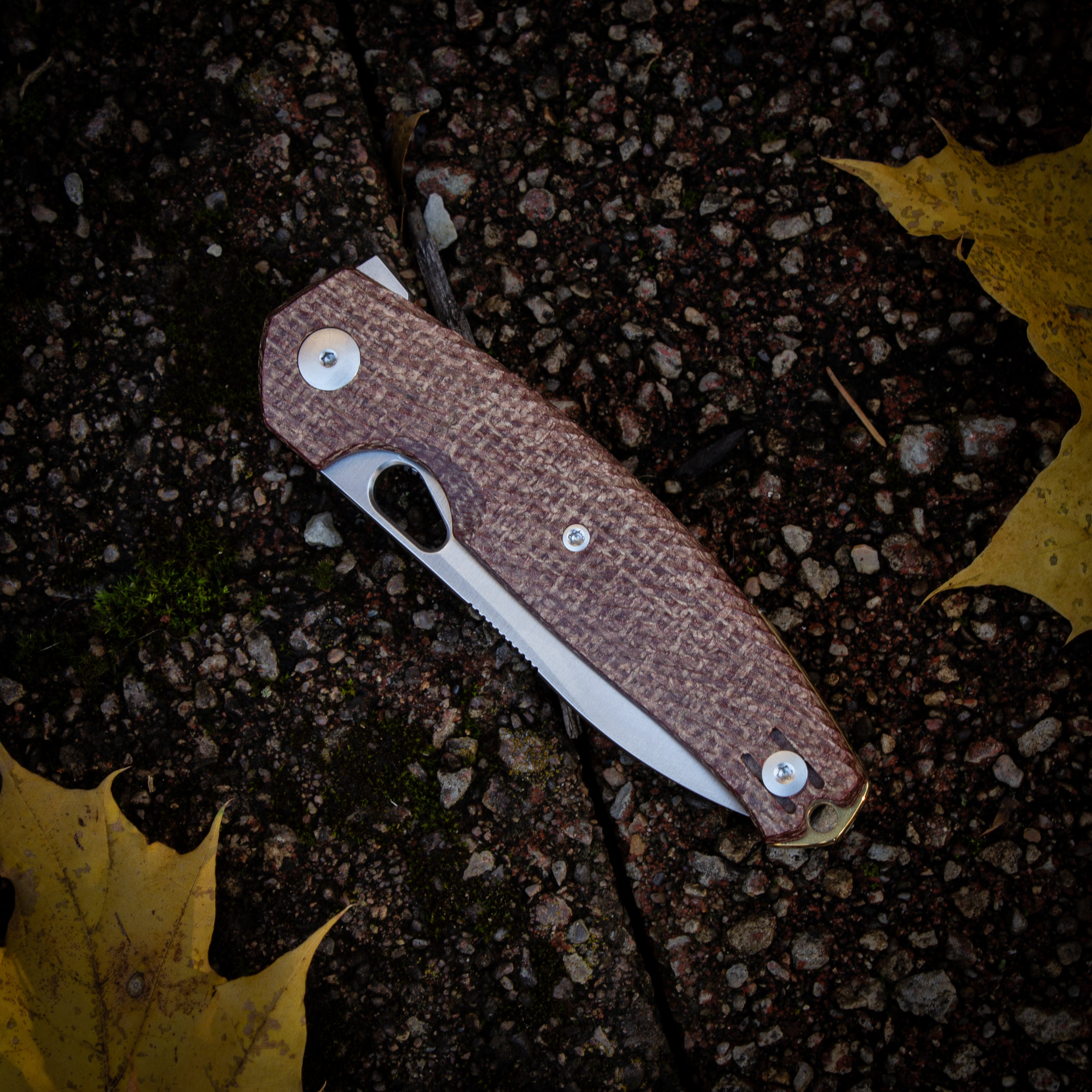 giantmouse-ace-jagt-klappmesser-burlap-satin-messing image 4
