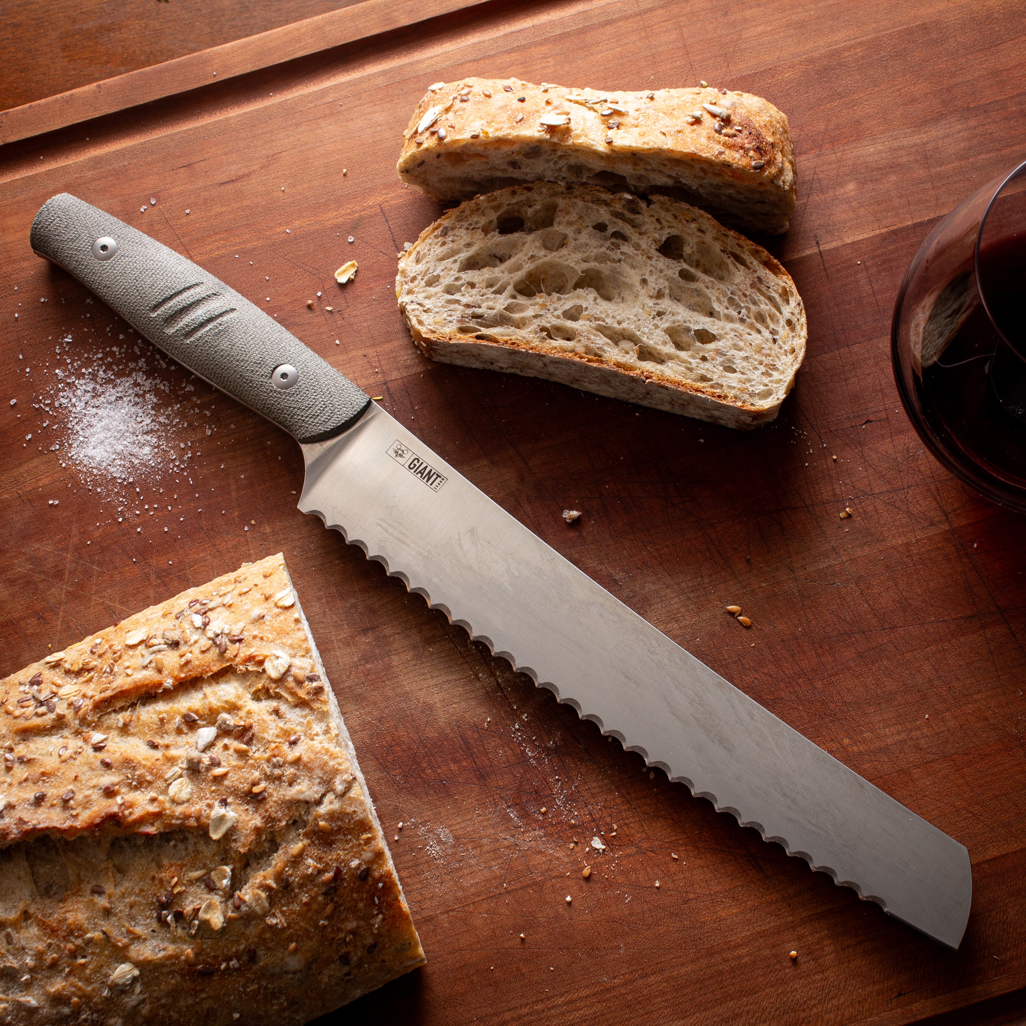 giantmouse-kitchen-brotmesser-green-canvas-nitro-b image 2