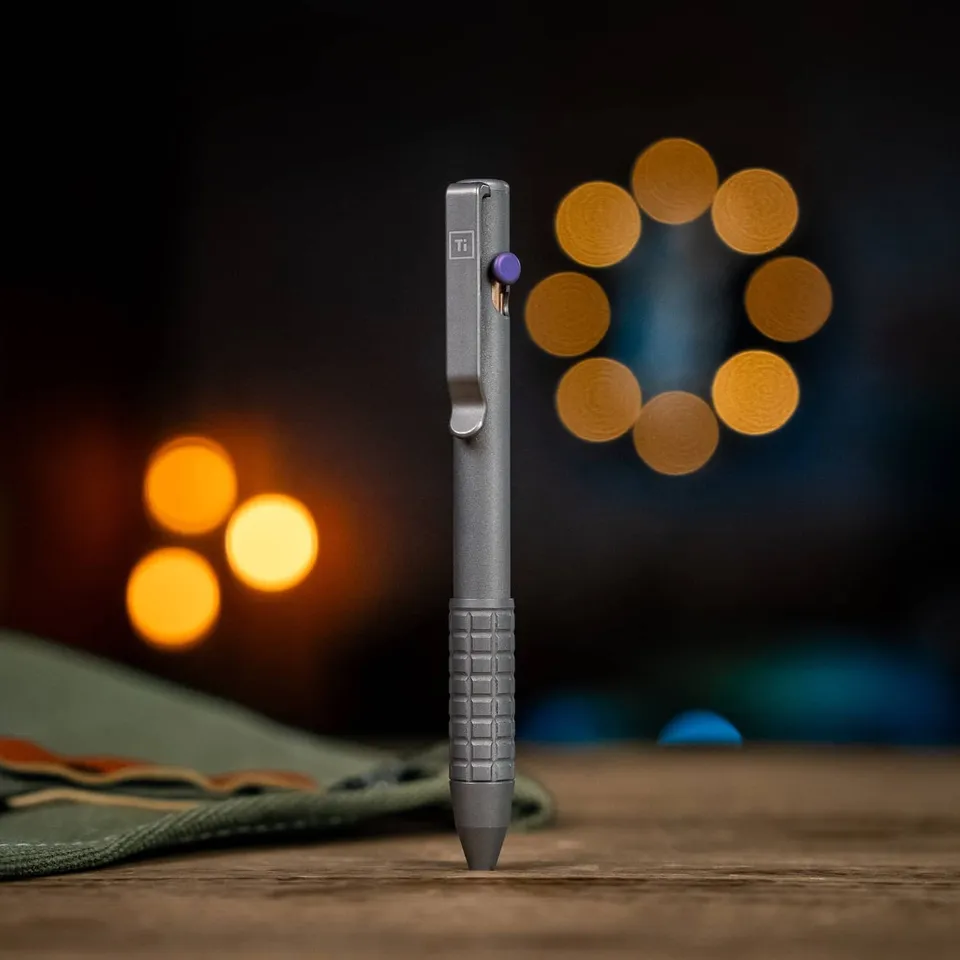 bigidesign-bolt-action-pen-titan-mcnees-gr-n image 1