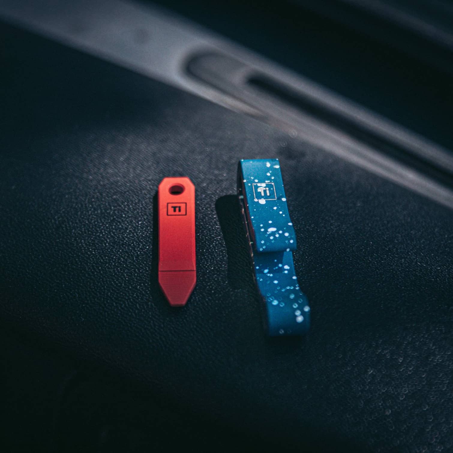 bigidesign-tpc-mini-pry-bar-set-titan-rot-wei-blau-cerakote image 4