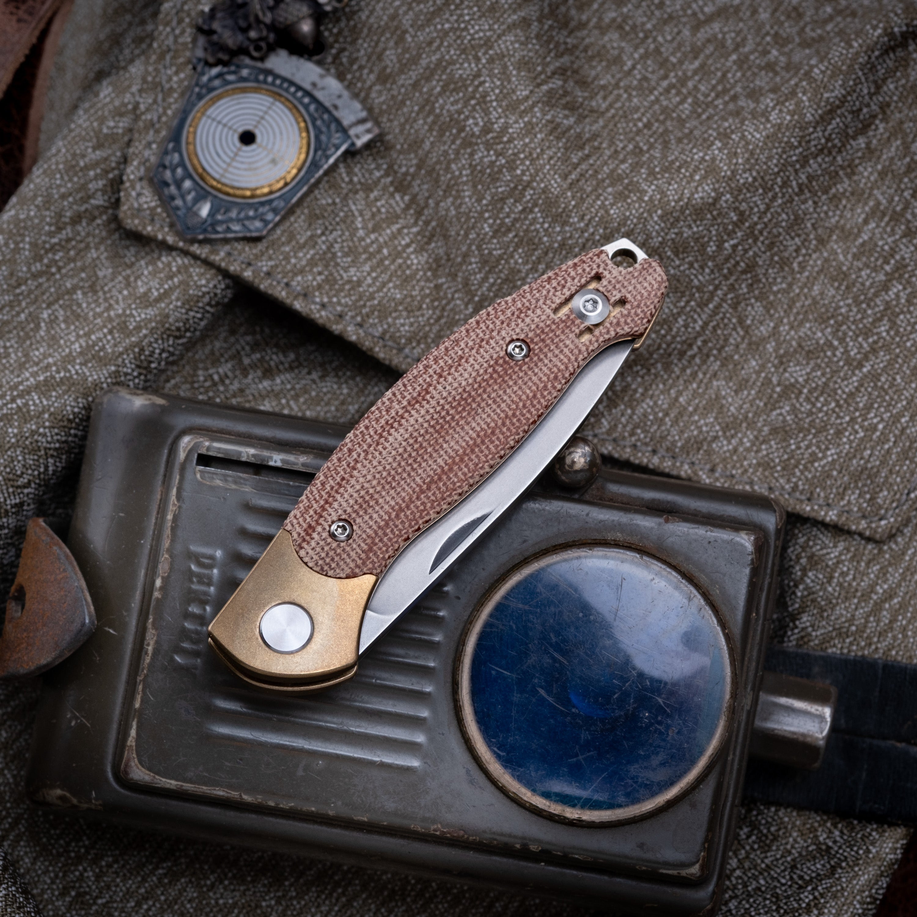 giantmouse-ace-farley-klappmesser-natural-canvas-elmax image 4