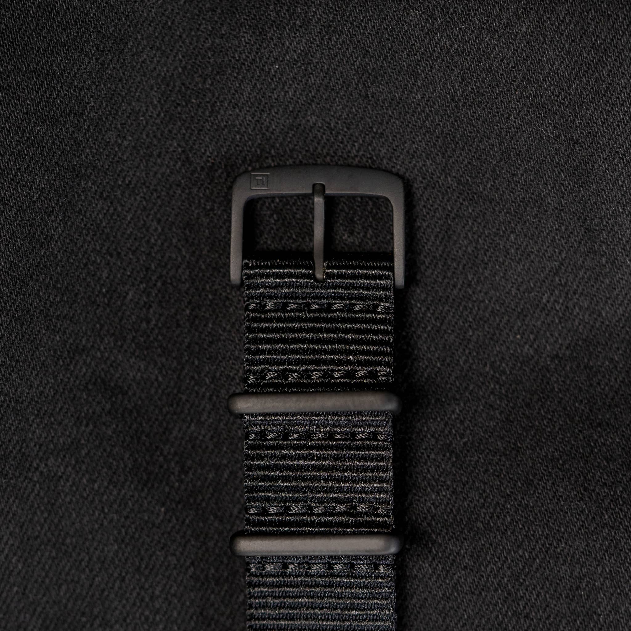 bigidesign-watch-strap-uhrenarmband-20-mm-black-nylon image 3
