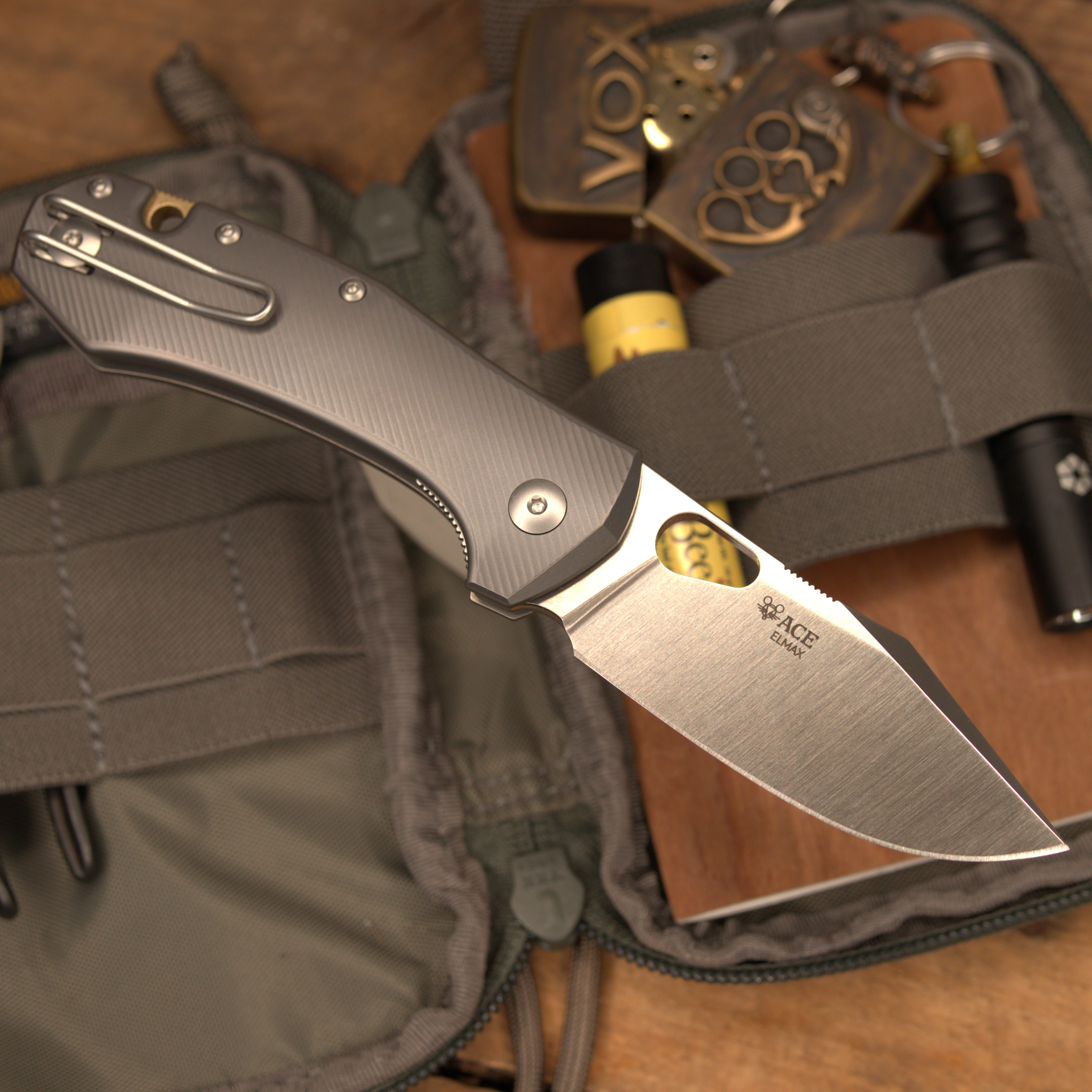 giantmouse-ace-atelier-taschenmesser-titan-elmax image 4