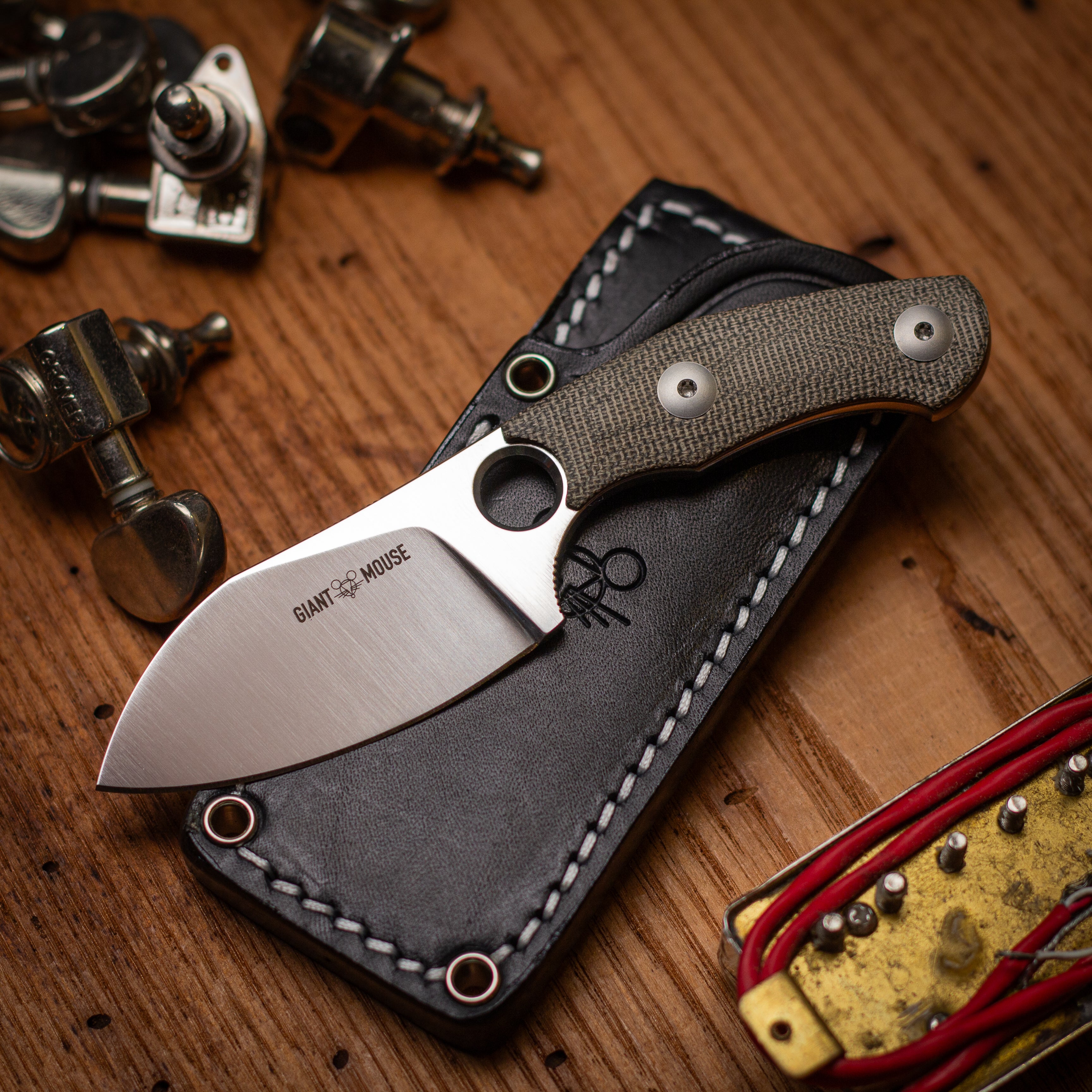 giantmouse-gmf1-fixed-blade-magnacut-green-micarta image 1
