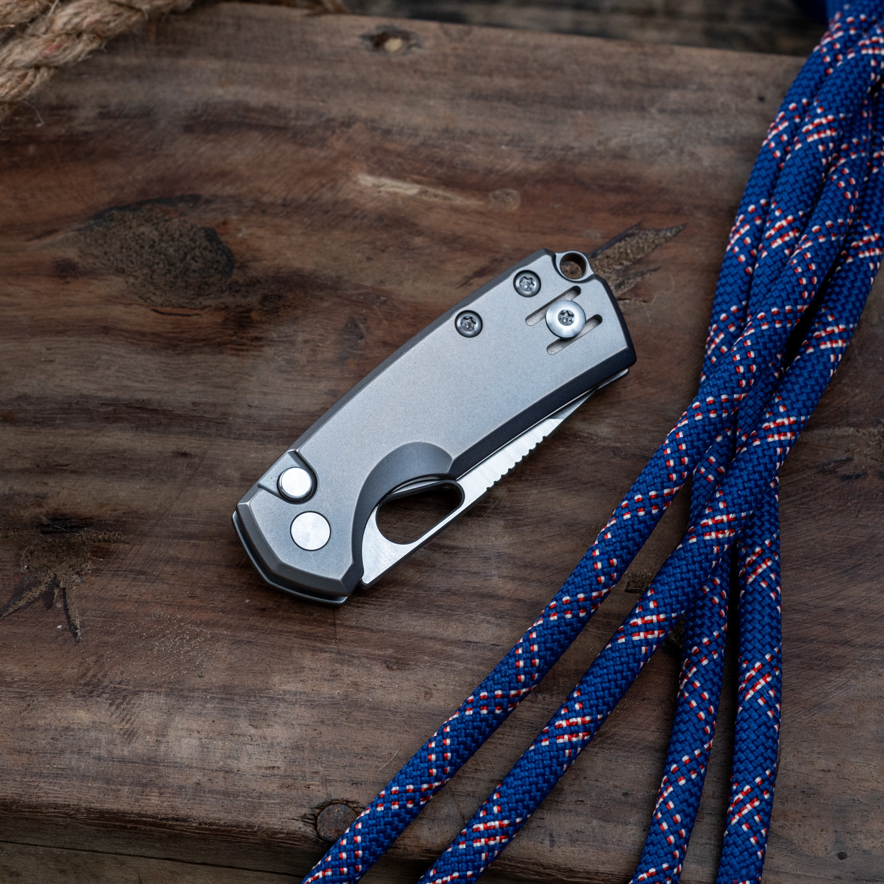 giantmouse-ace-tipsy-taschenmesser-titan-elmax-button-lock image 4