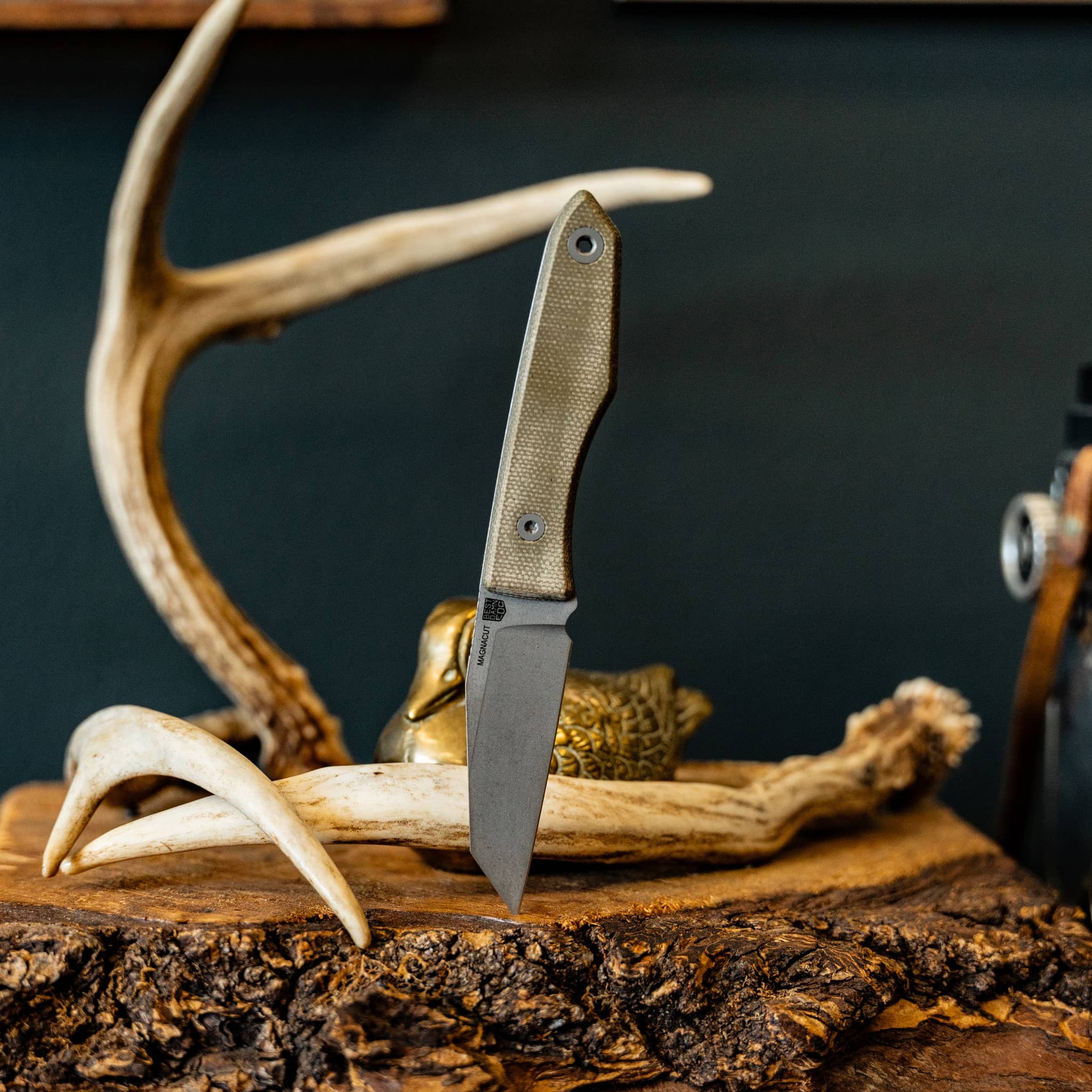 big-idea-design-lookout-fixed-blade-magnacut-micarta-tanto image 1