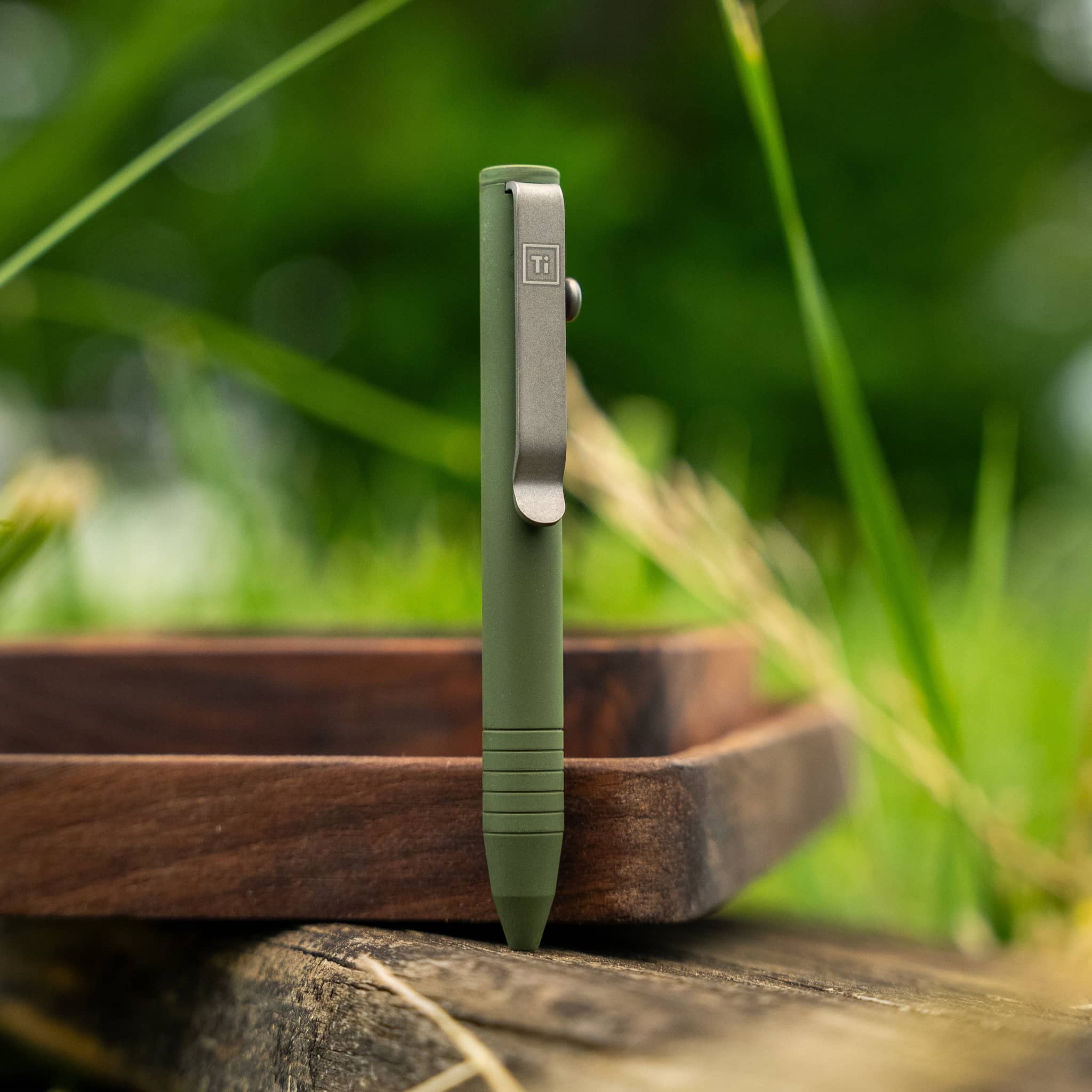 bigidesign-bolt-action-edc-pen-cerakote-gr-n-limited image 3