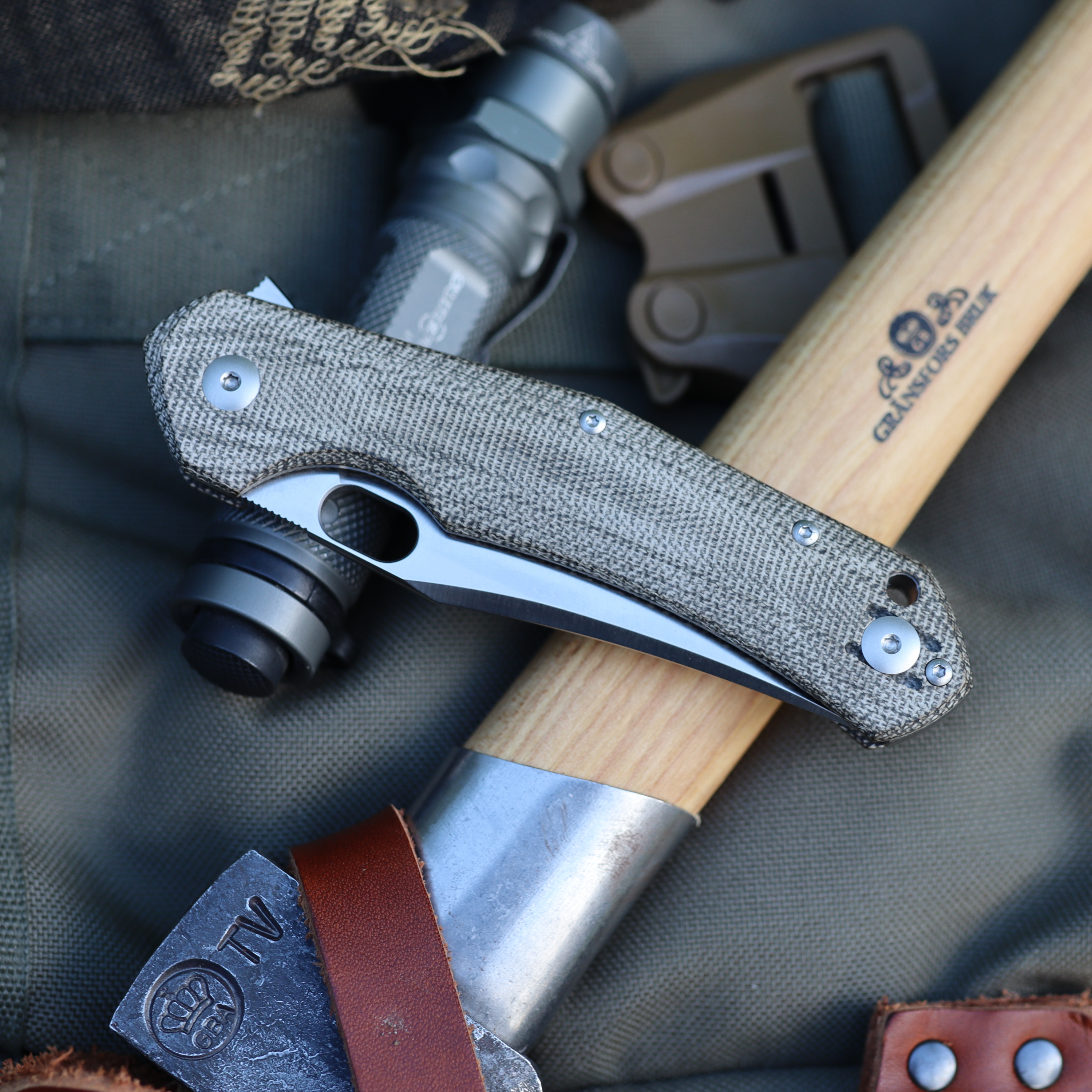 giantmouse-ace-jutland-klappmesser-green-canvas-elmax image 4
