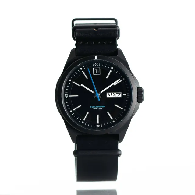 bigidesign-ti-field-watch-solaruhr-schwarz-titan image 1