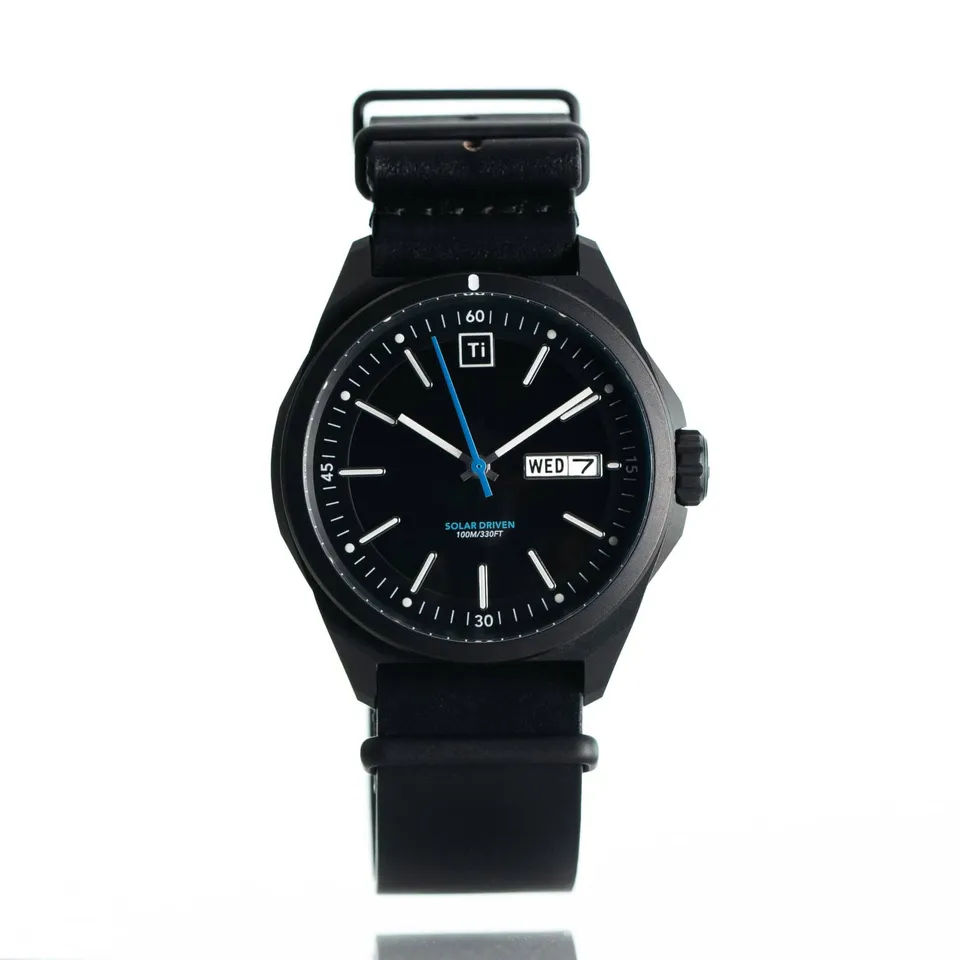 bigidesign-ti-field-watch-solaruhr-schwarz-titan image 1