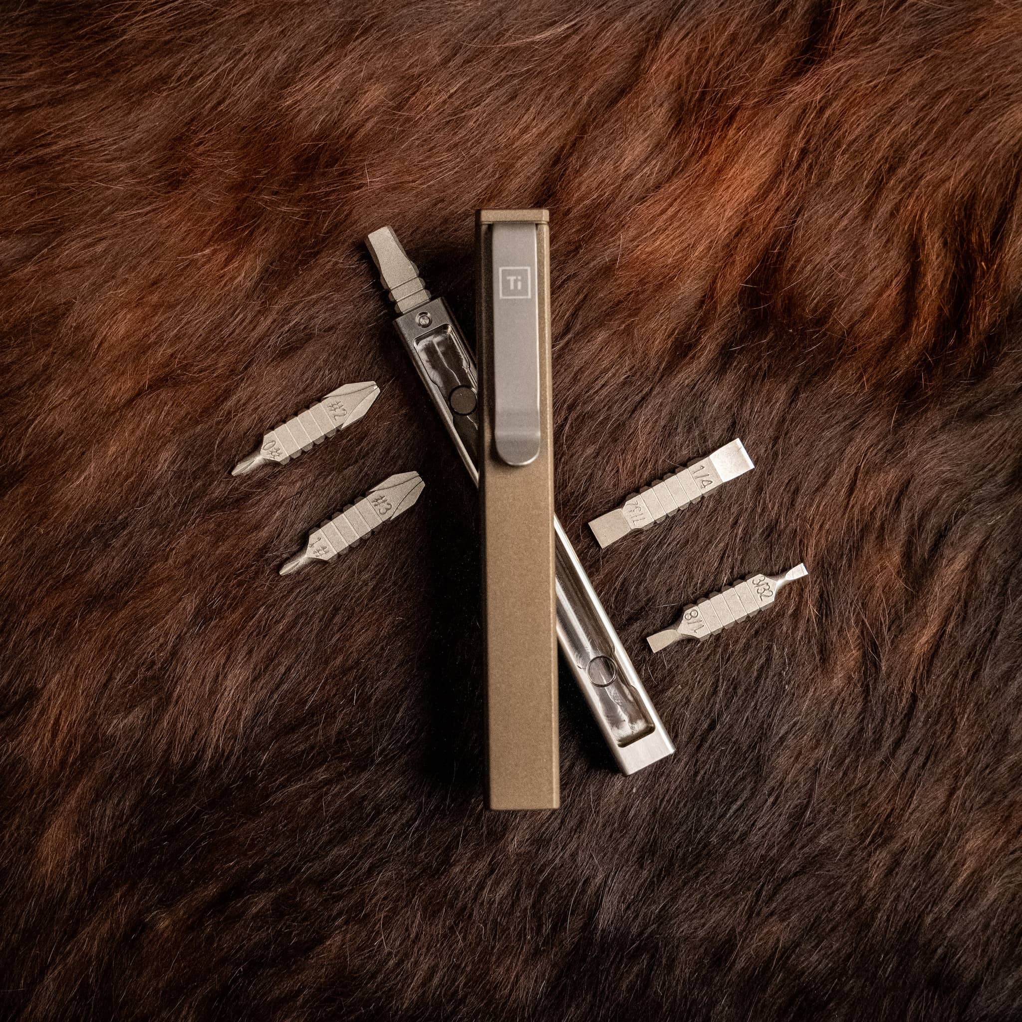bigidesign-pens-bolt-action-pen-midnight-bronze-cerakote image 2