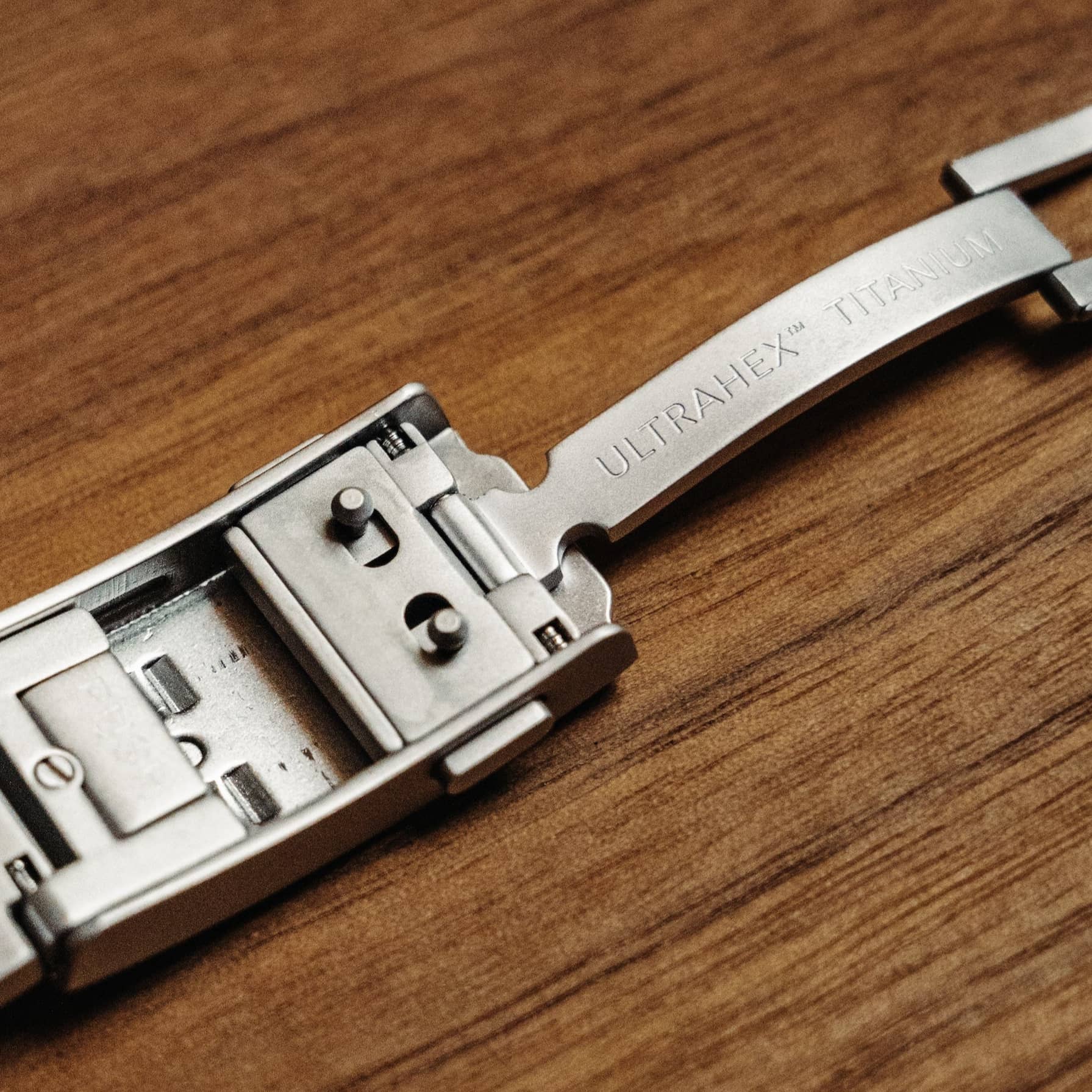 bigidesign-ti-gmt-uhr-titan-40mm-limitiert image 7
