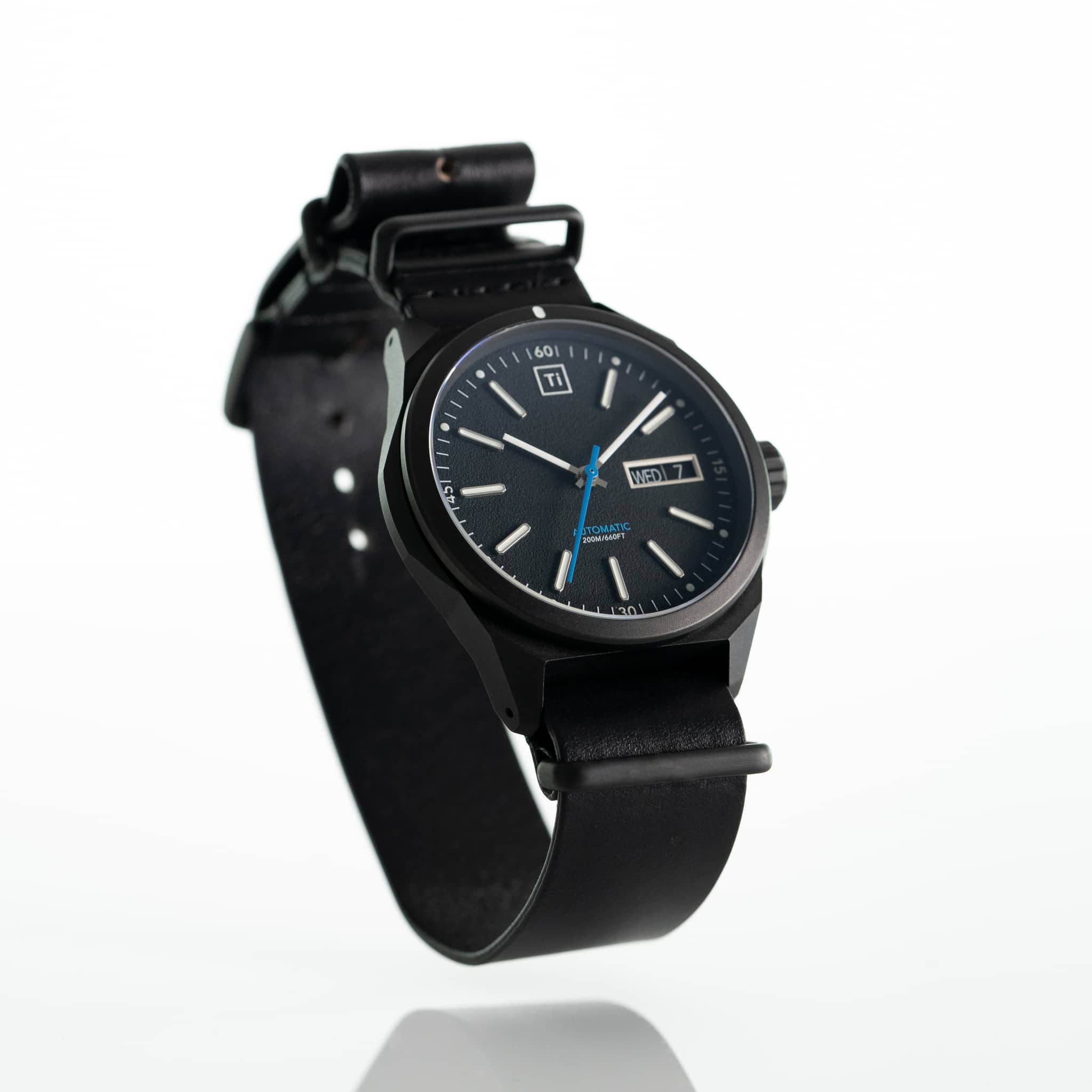 bigidesign-ti-field-watch-automatikuhr-schwarz-titan image 4