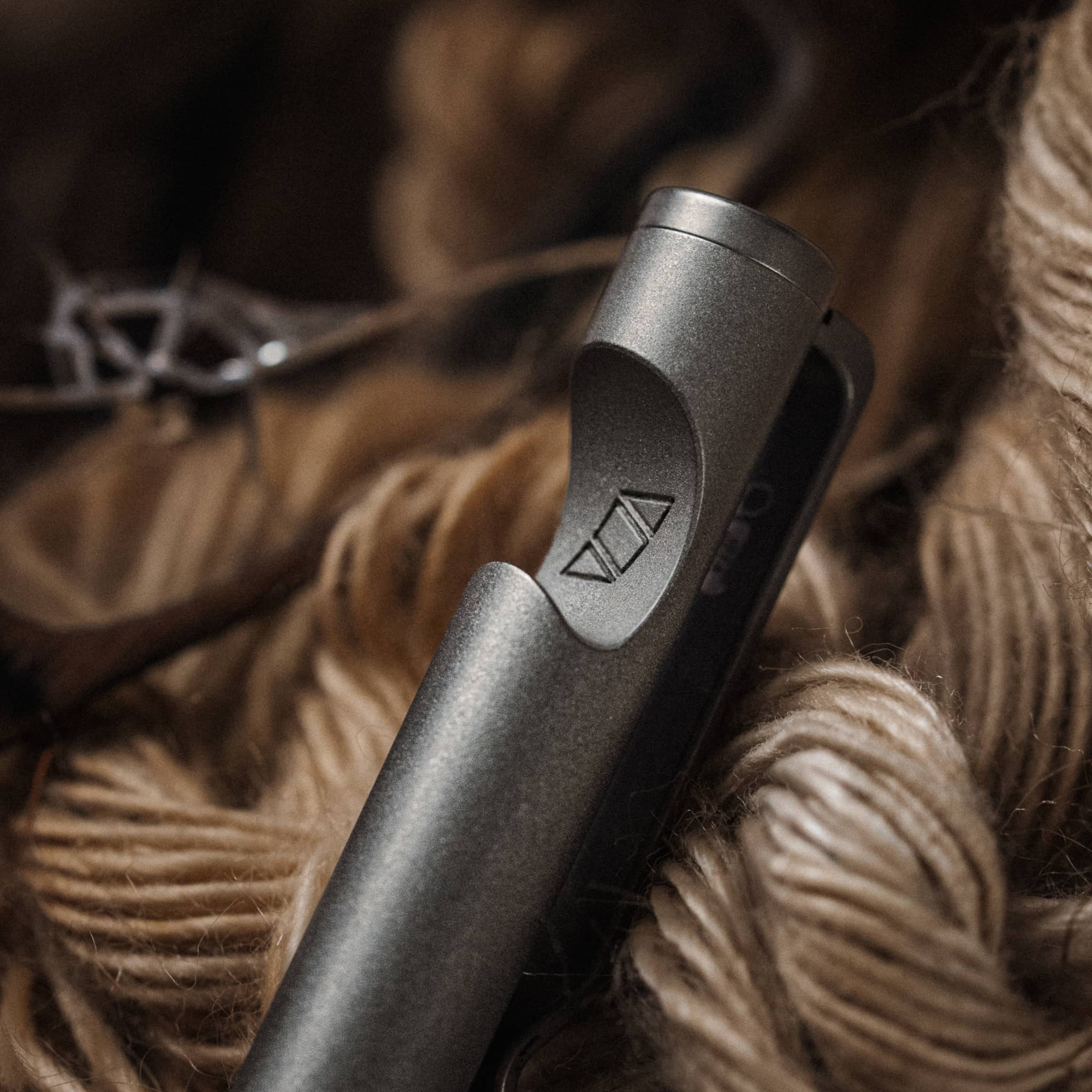 bigidesign-notorious-jot-n-pop-ti-pocket-pro-pen-titan image 2