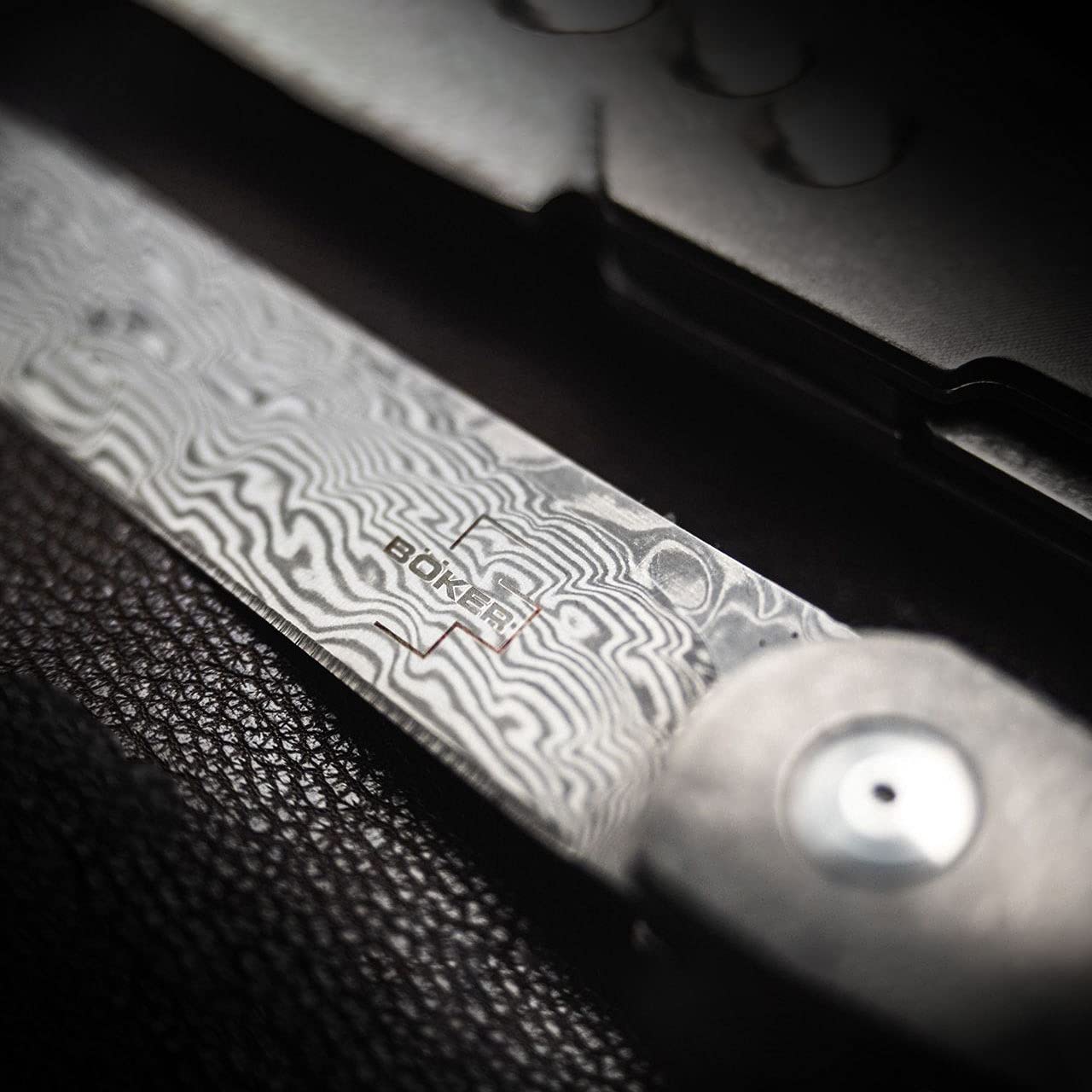 b-ker-plus-nori-damast-taschenmesser-titan-griff-clip image 8
